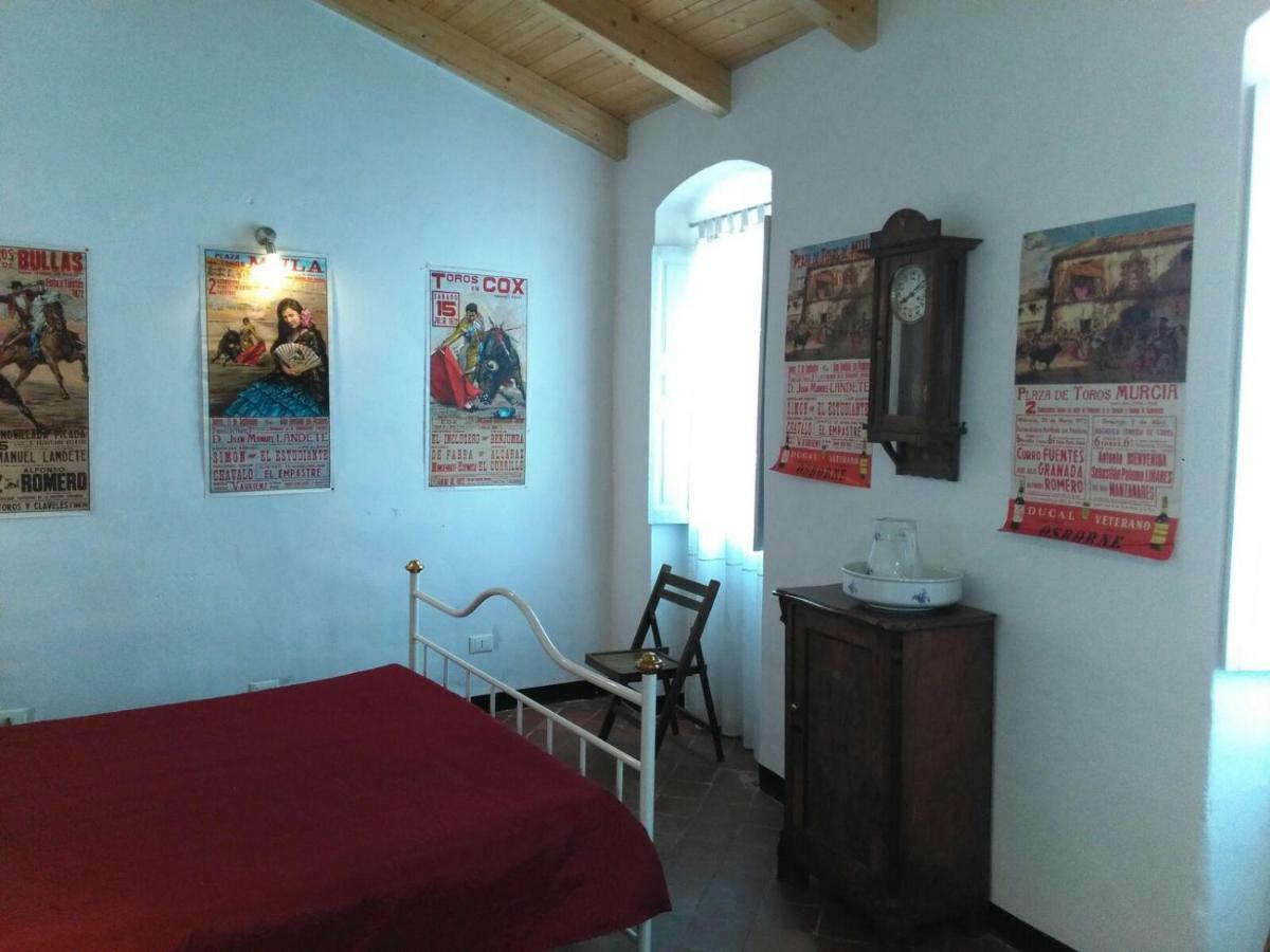 Lovely Renovated Apartment Near Дольчедо Екстер'єр фото